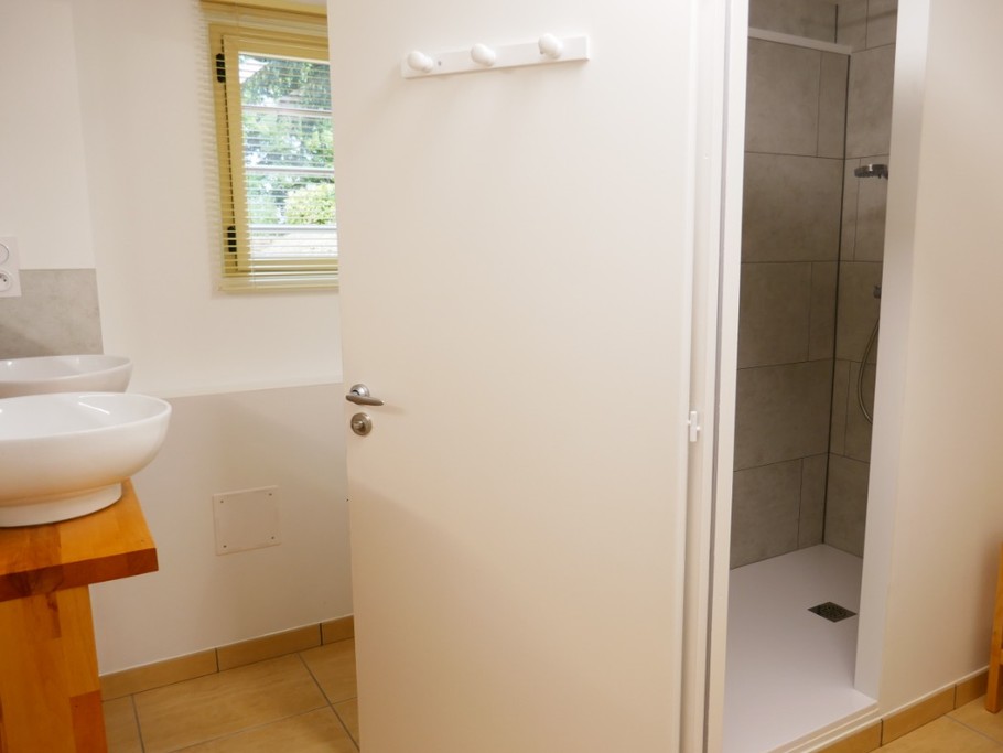 Salle d'eau chambre 4