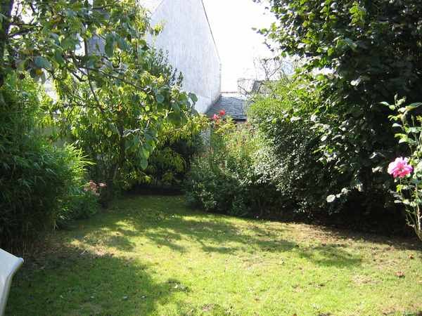 le jardin vu de la terrasse