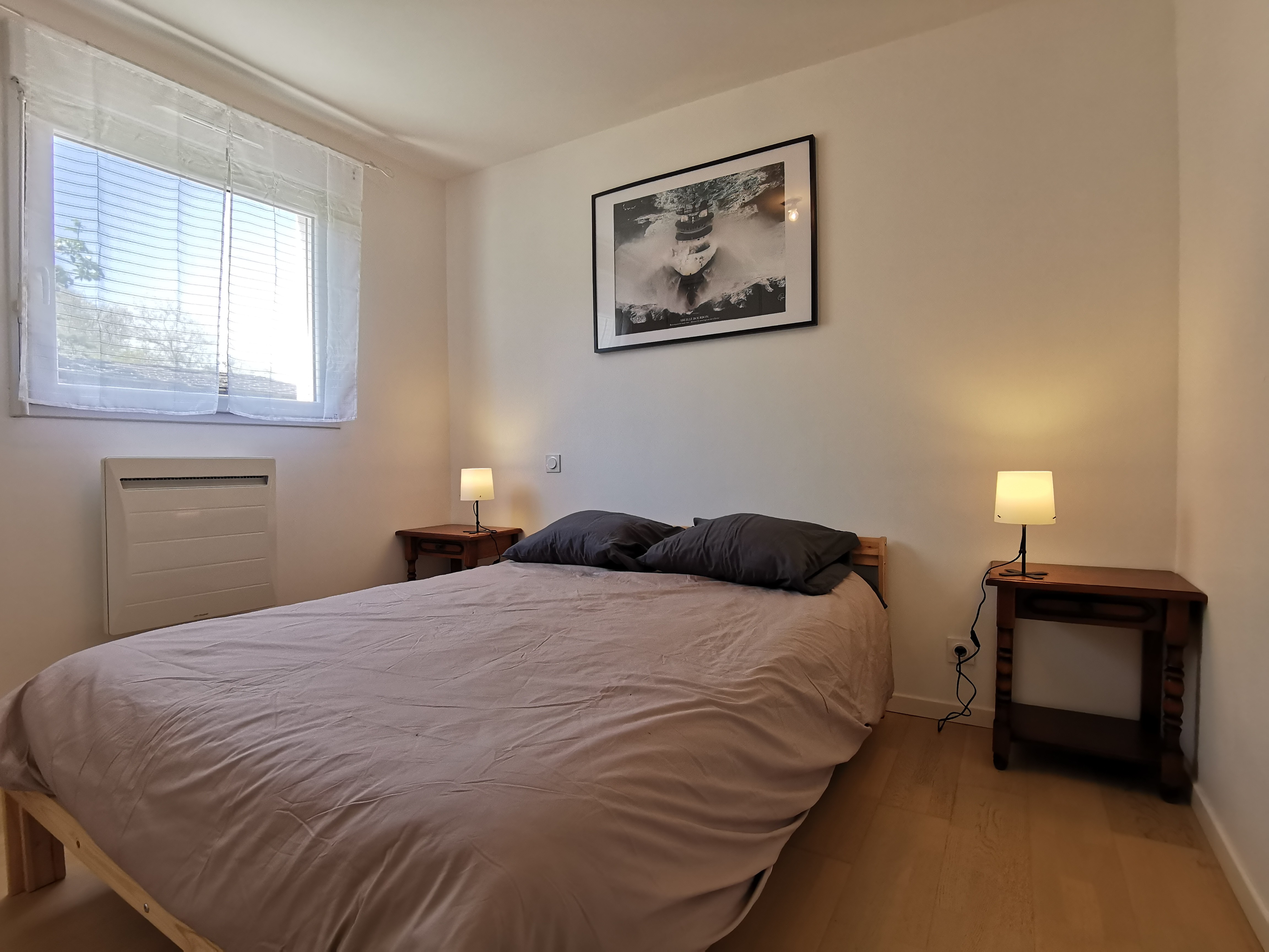 Une chambre avec 1 lit 140