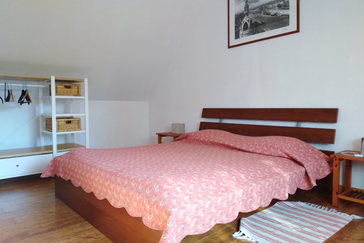 chambre 2 personnes lit 160 X 200 à l'étage
