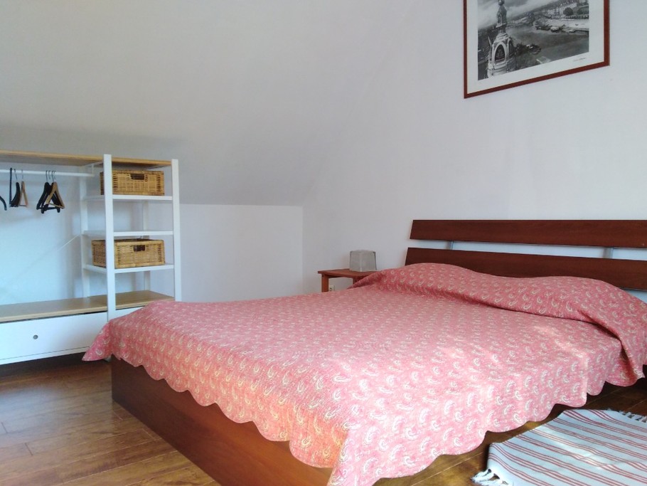 chambre 2 personnes lit 160 X 200 à l'étage