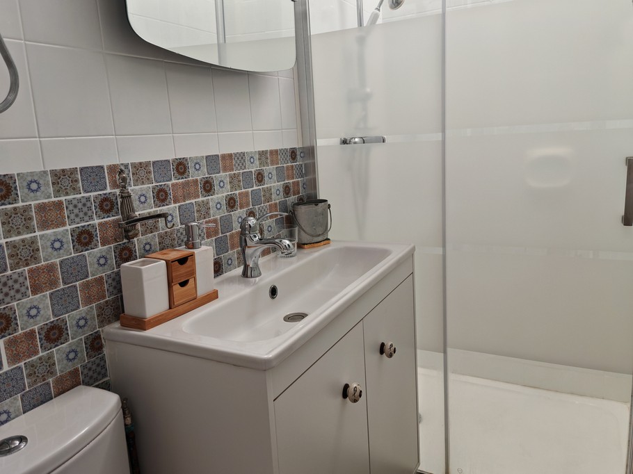 Upstairs bathroom