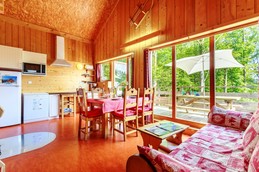 Séjour - vue générale : avec accès à la terrasse