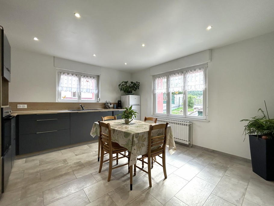 Kitchen – Chez Papy Roger holiday cottage, situated in a small village near Gérardmer
