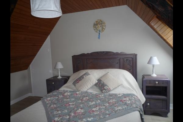 CHAMBRE A L'ETAGE