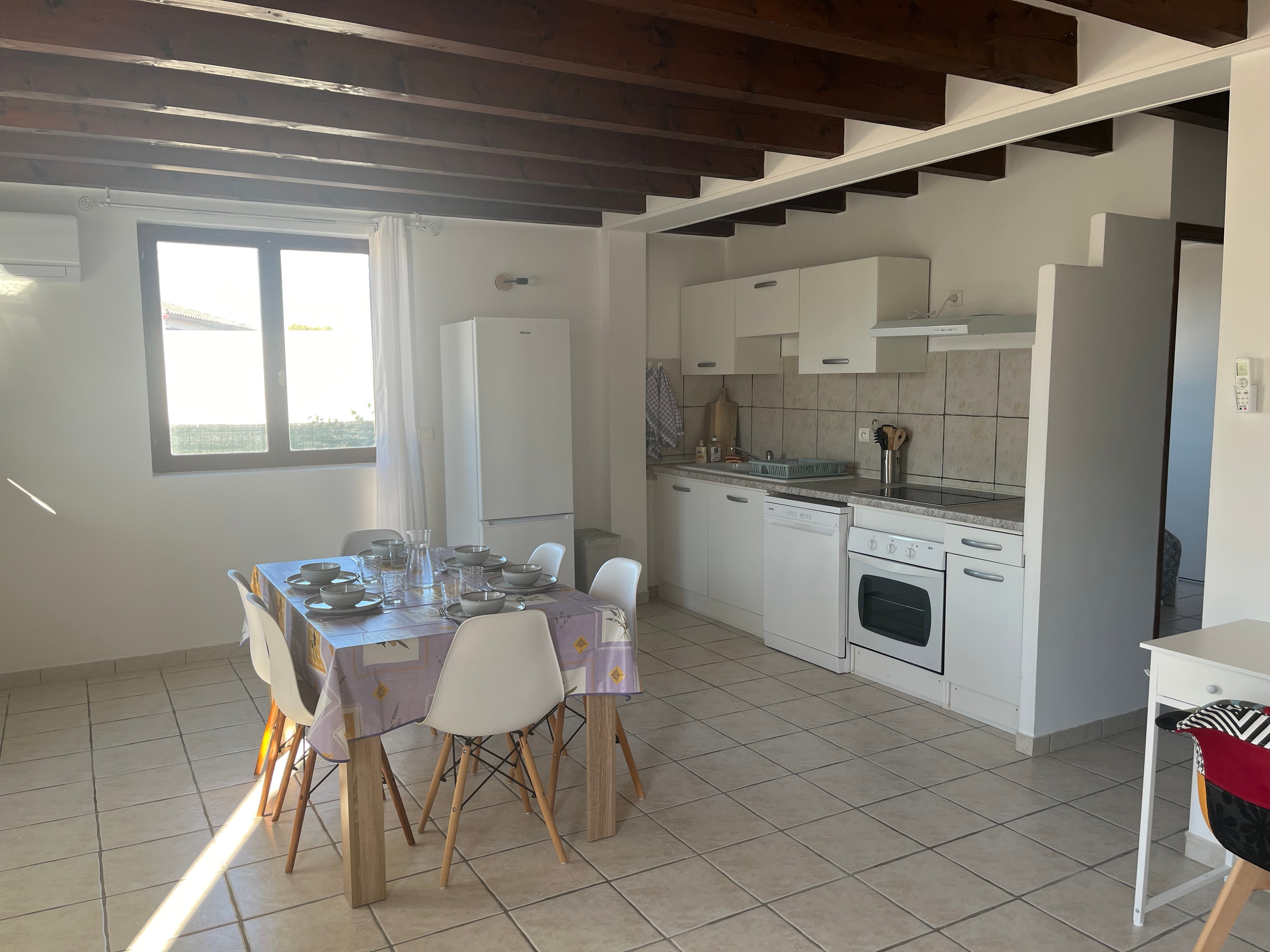 Cuisine et salle à manger - Villa le Crès