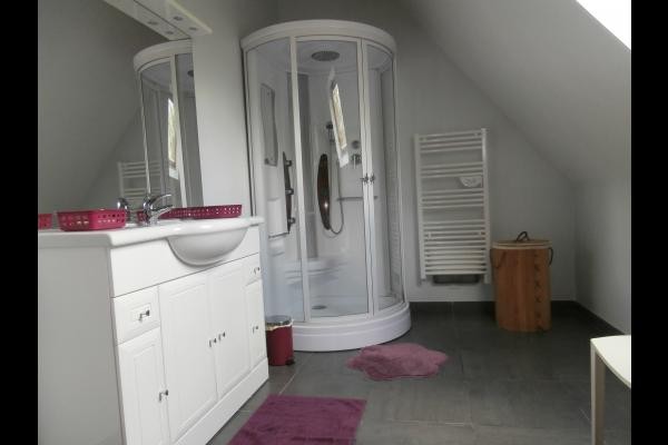 salle d'eau étage  gîte de Trézagou St Céré LOT 46400