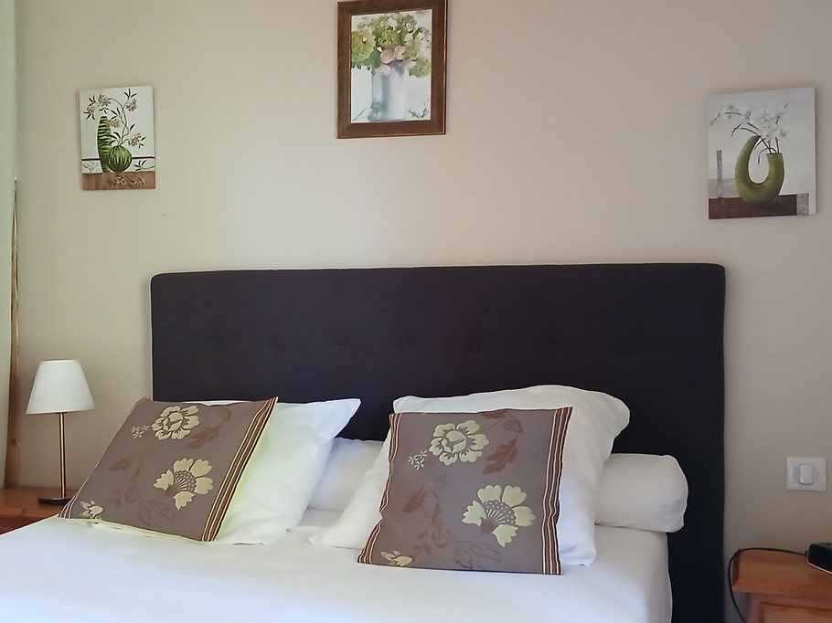 Le Champ du Clos, Murat le Quaire, Sancy, Puy de Dôme, Chambre 1 (rez de chaussée)