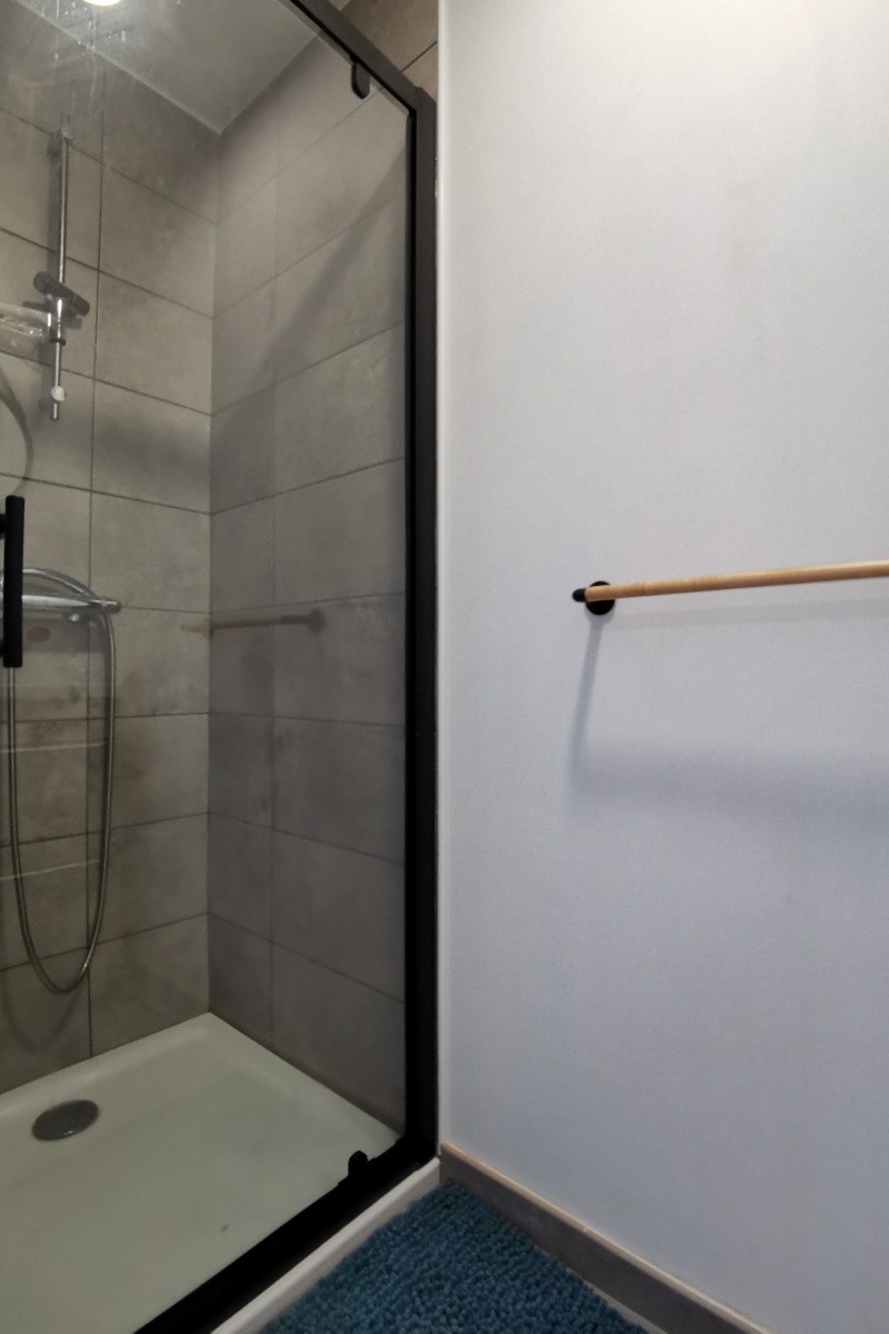 Salle d'eau privative à la chambre 1
