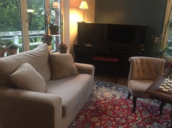 Bibliothèque , salle de détente