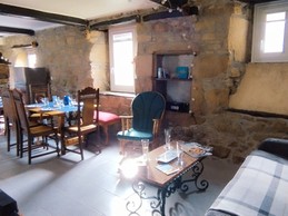 MAISON pittoresque du XVIIIe siècle - proche mer - C O Rives