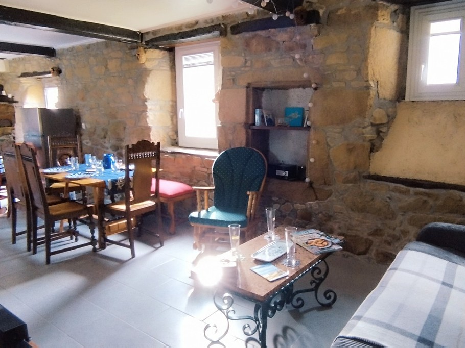 MAISON pittoresque du XVIIIe siècle - proche mer - C O Rives