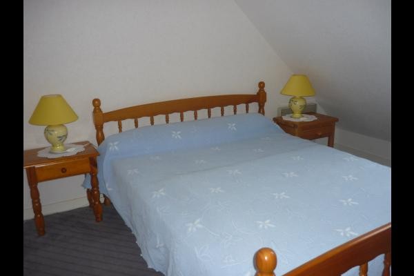 Chambre avec lit de 140