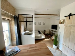 Studio Faustine pour 2 personnes "La Chauvinière" avec une grande terrasse à Tonnay Charente en Charente maritime