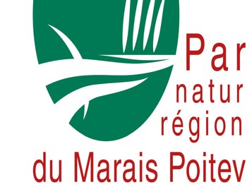 Coeur historique du Marais Poitevin: les moines de Moreilles ont creusé le canal de Both Neuf en 1199
