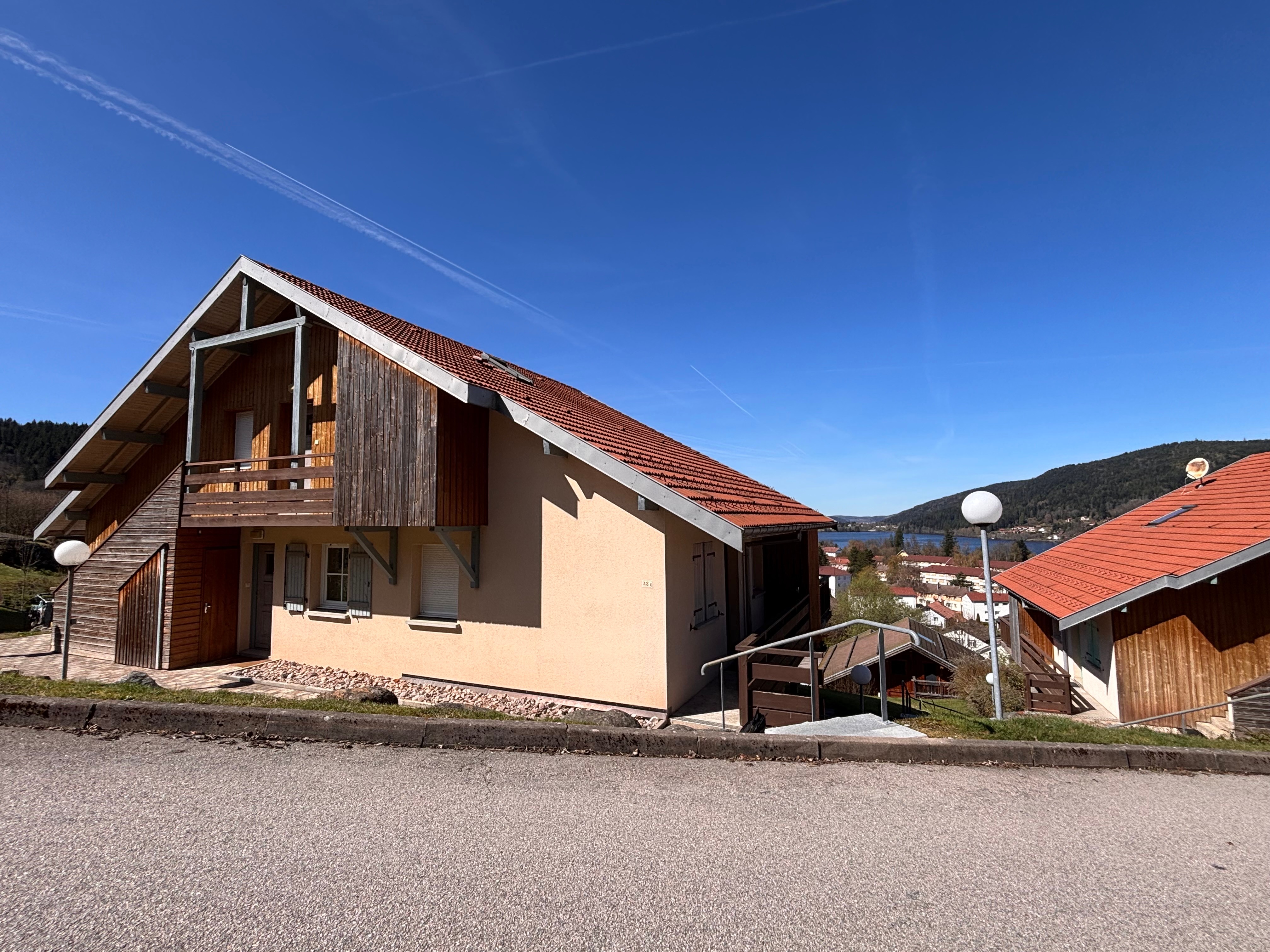 Extérieur et entrée 	- Appartement avec terrasse à Gérardmer
