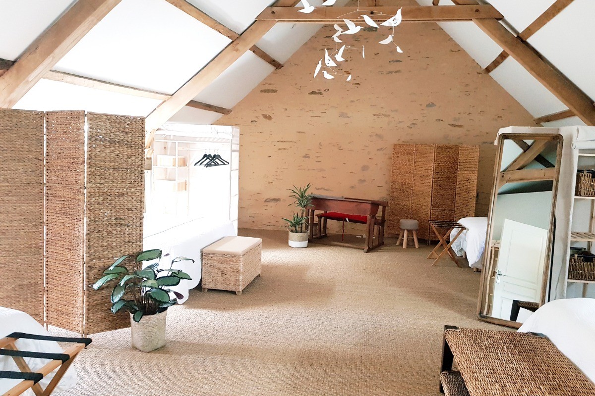 Une belle salle sous combles confortable et entièrement indépendante pour amis ou une famille (capacité 6 pers.)