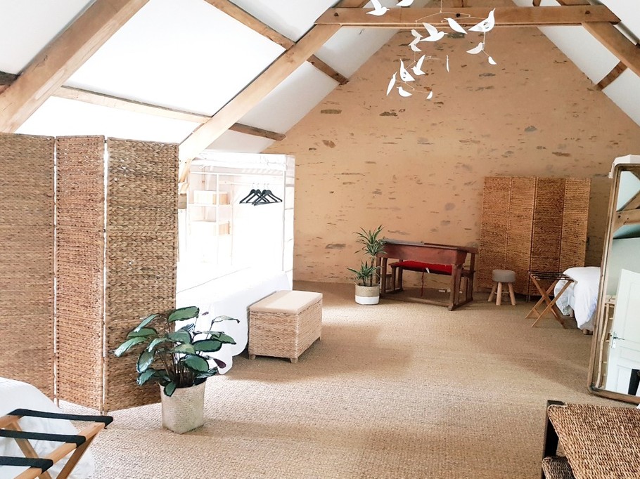 Une belle salle sous combles confortable et entièrement indépendante pour amis ou une famille (capacité 6 pers.)