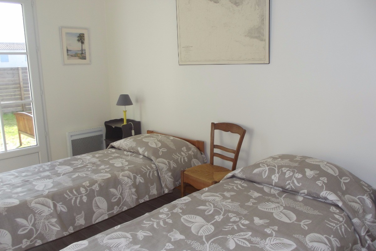 rez-de-jardin : Chambre 2 lits de 80 ou 1 x160
