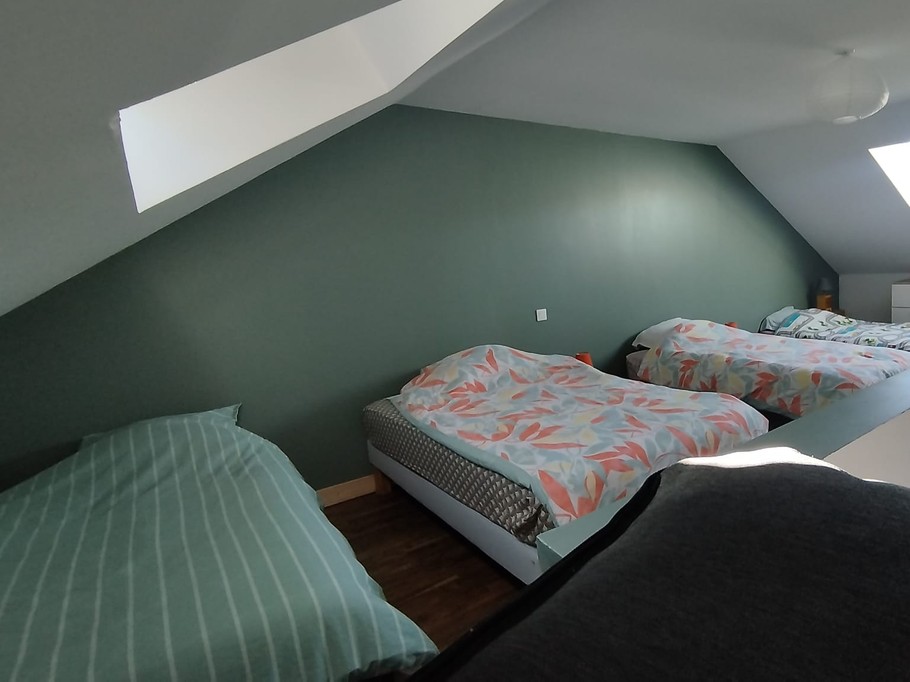 Gîte Philomène, Saint Léger la Montagne, Haute-Vienne: Room 4 (2nd floor)