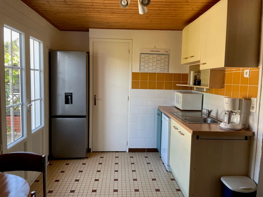 Cuisine vue de l'intérieur de la cuisine