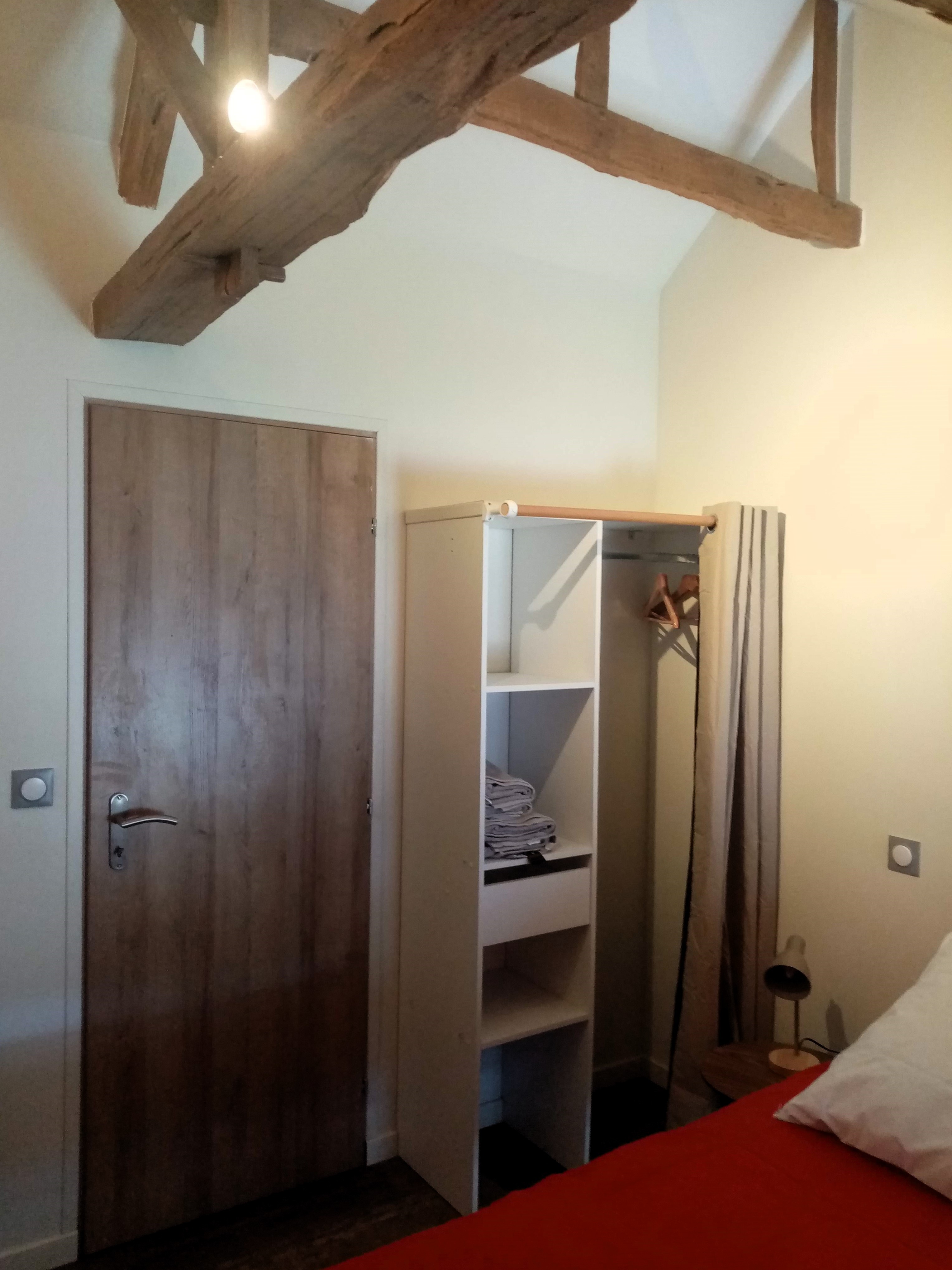 espace dressing - chambre lit double