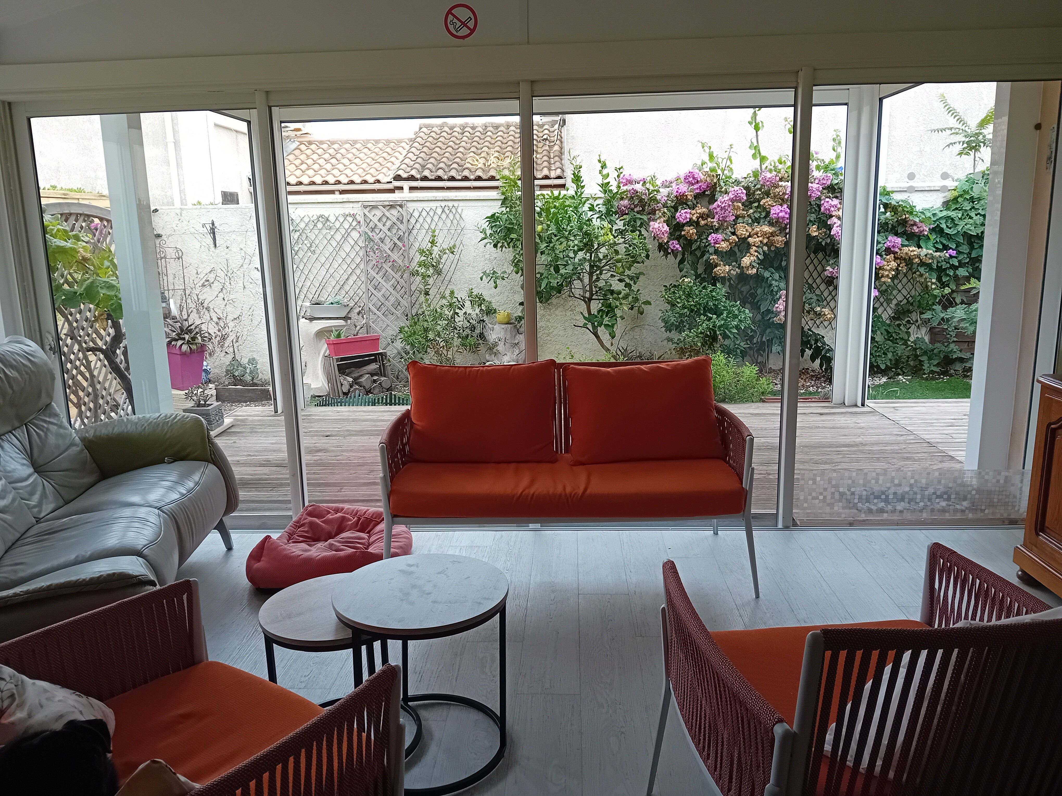 Pièce de vie agréable pour vos vacances en famille au Grau d’Agde