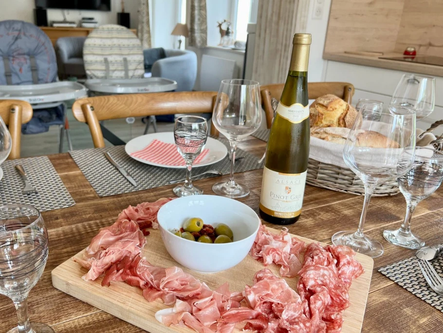 Time for an aperitif - Au gîte des Mazes