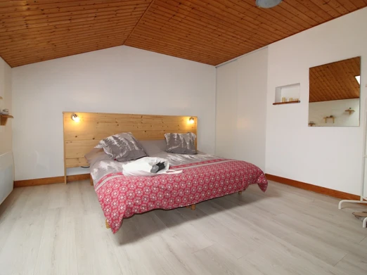 Ptolémée guest room with 2 beds 90x190