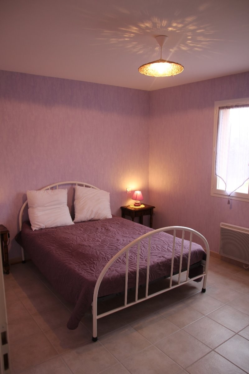 Maison indépendante avec jardin à Noirétable - Chambre