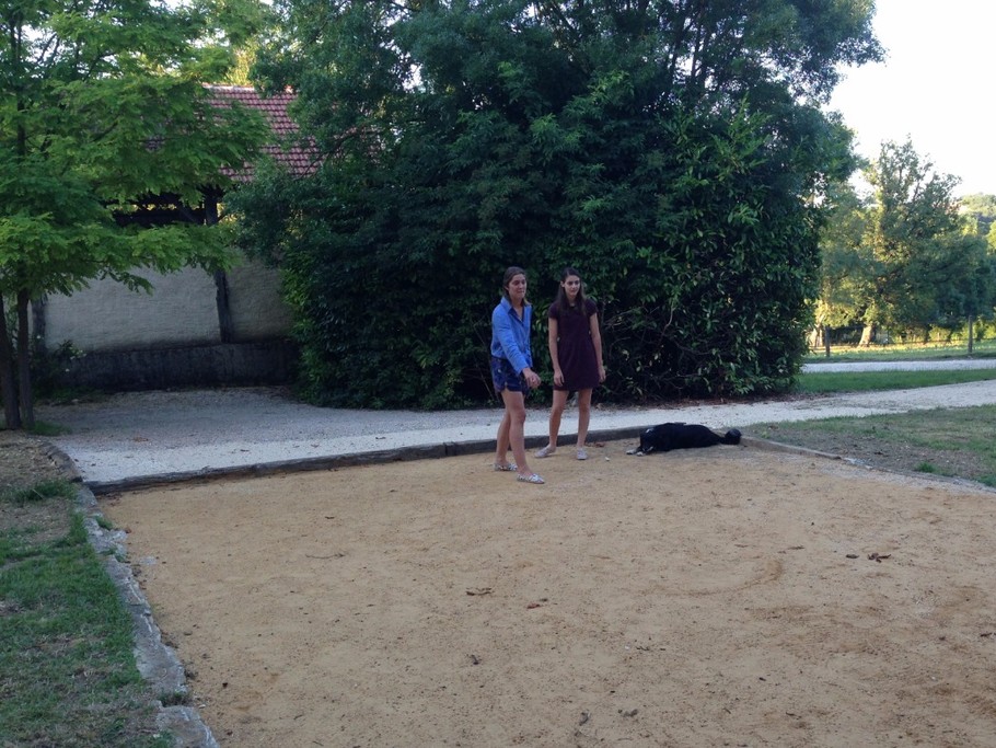 Terrain de petanque, prés du parking
