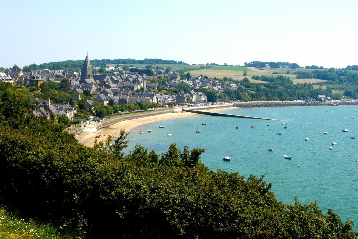 L'un des "plus beaux villages des Français", Saint-Suliac sur les bords de Rance.
Crédits photo : CRTB LAMBART-Norbert