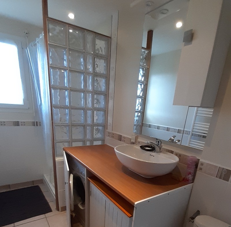 salle de douche + WC