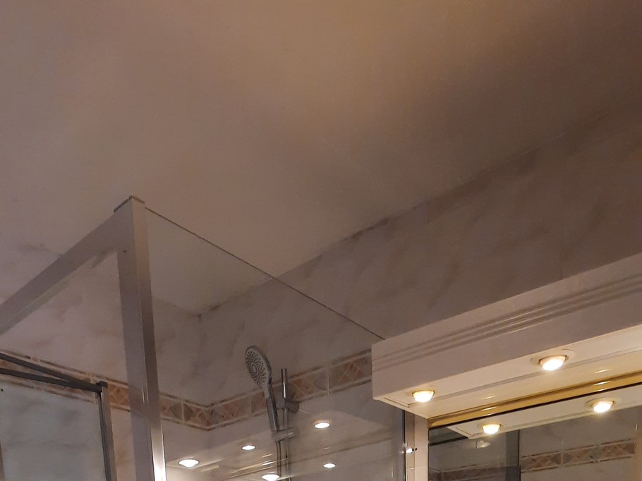 Bathroom ground floor