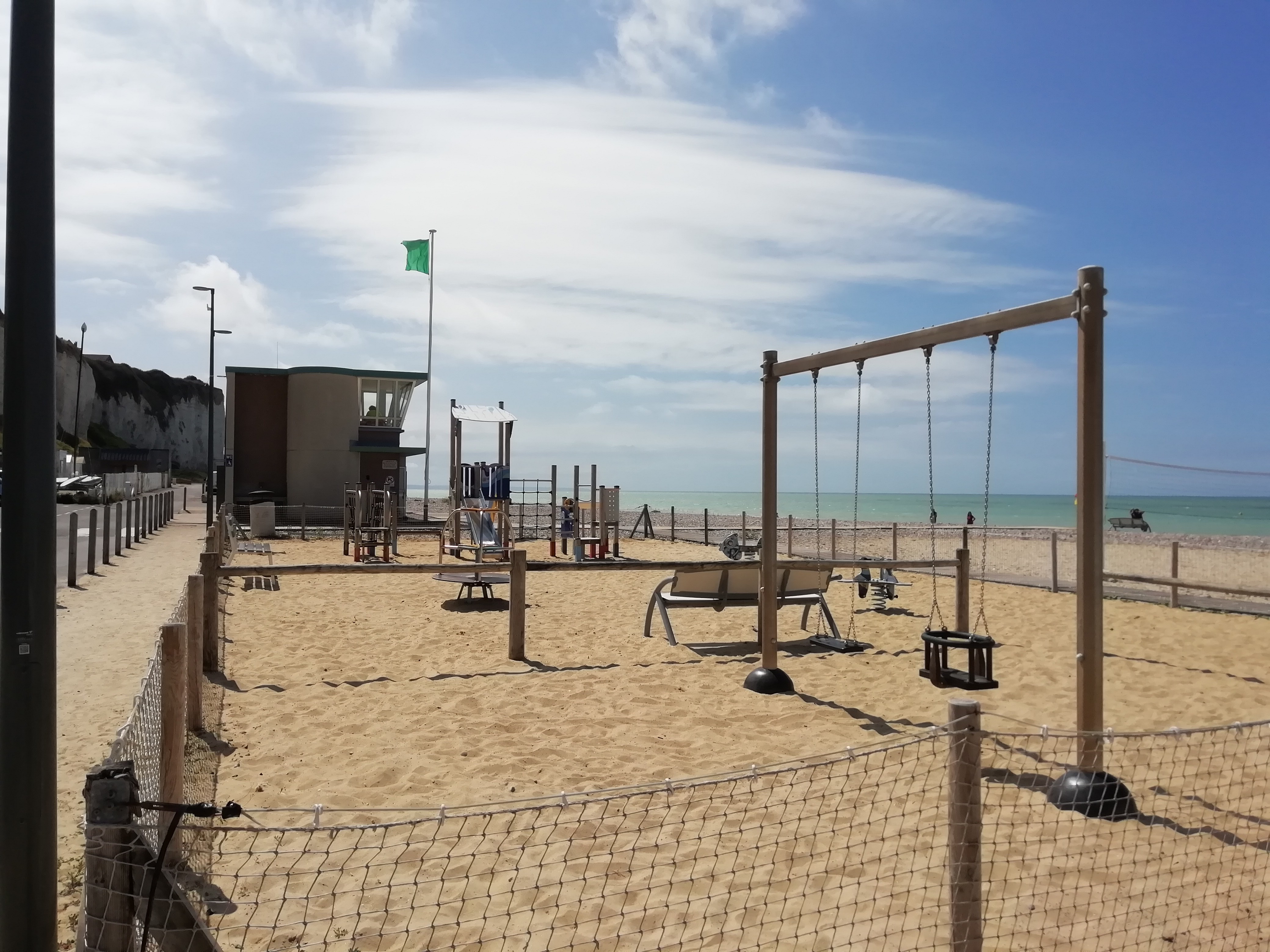 La plage de Mesnil-Val : activités enfants