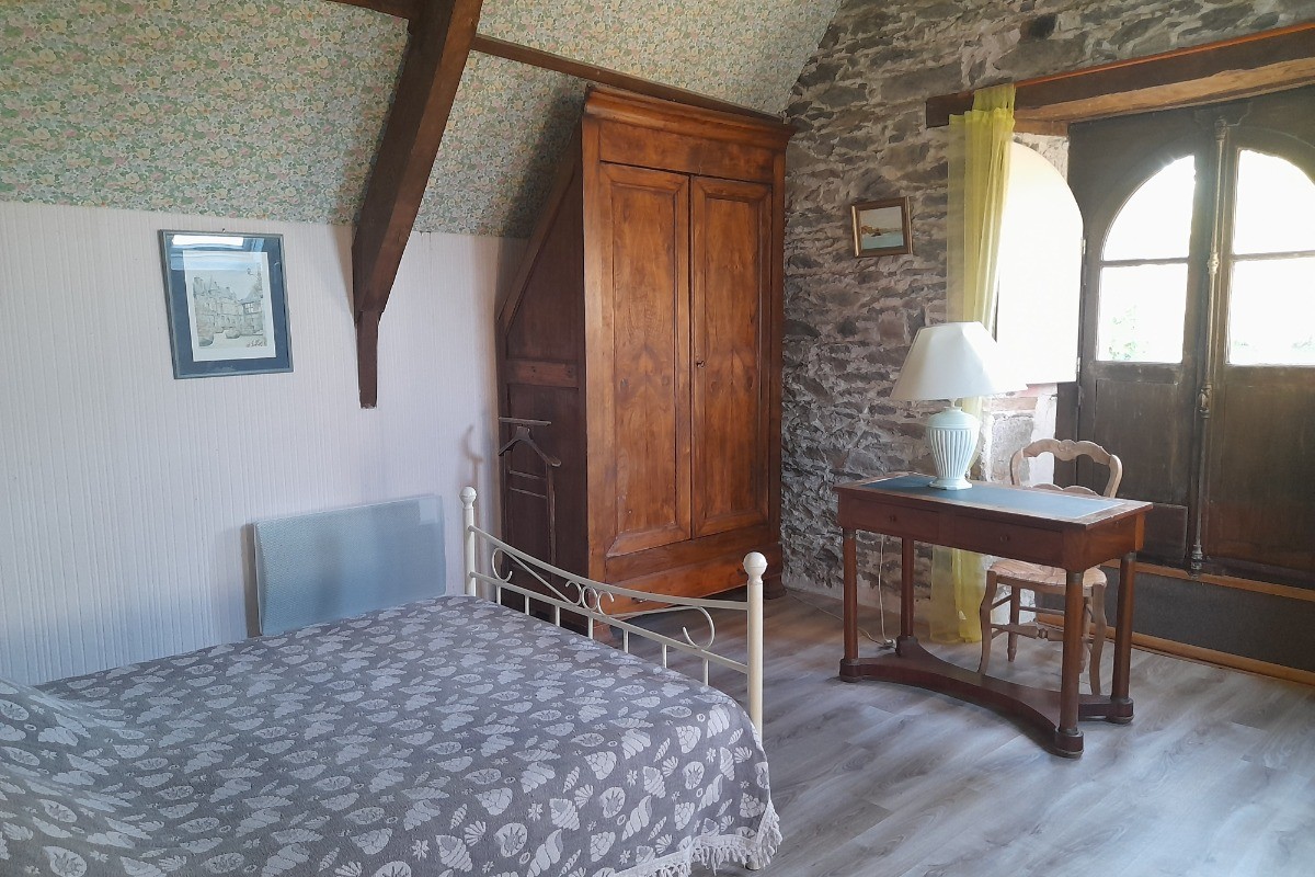 la chambre des merisiers