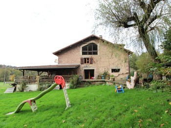Espace extérieur commun - Chambre familiale Les Suffragettes Docelles