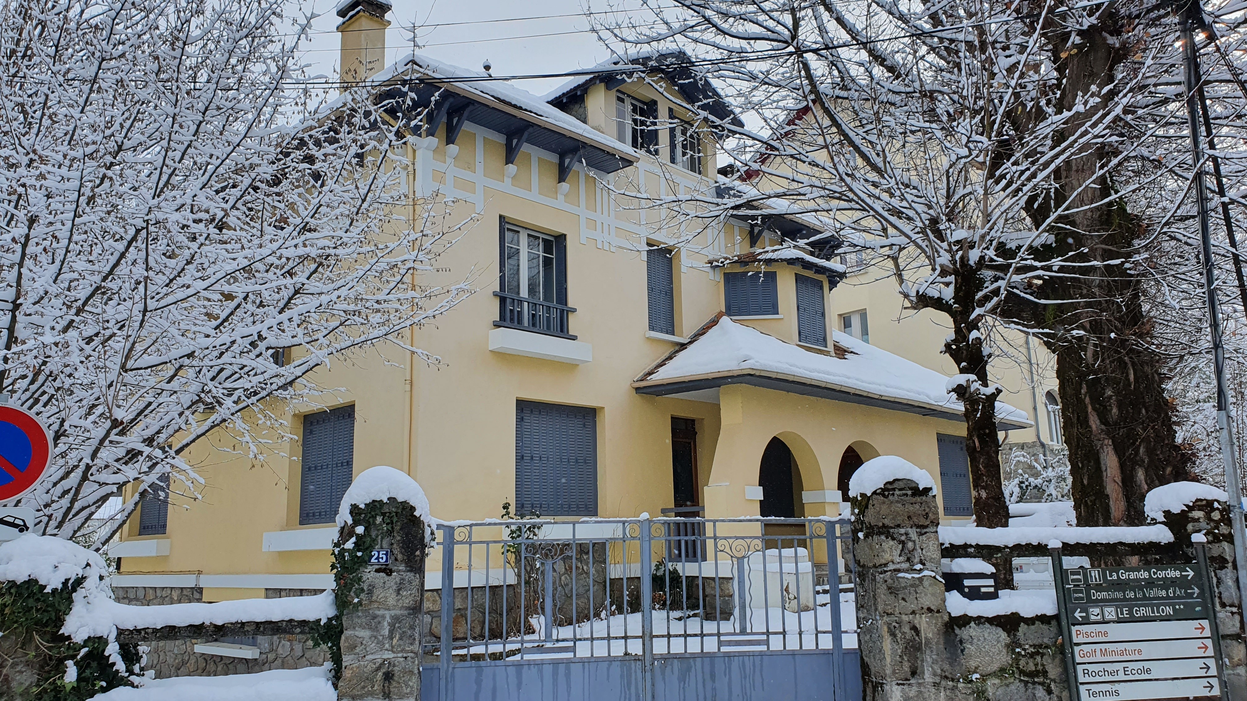 House – Front view