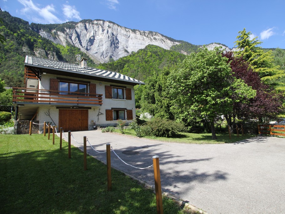 Entrée du chalet "Les Aubarettes"