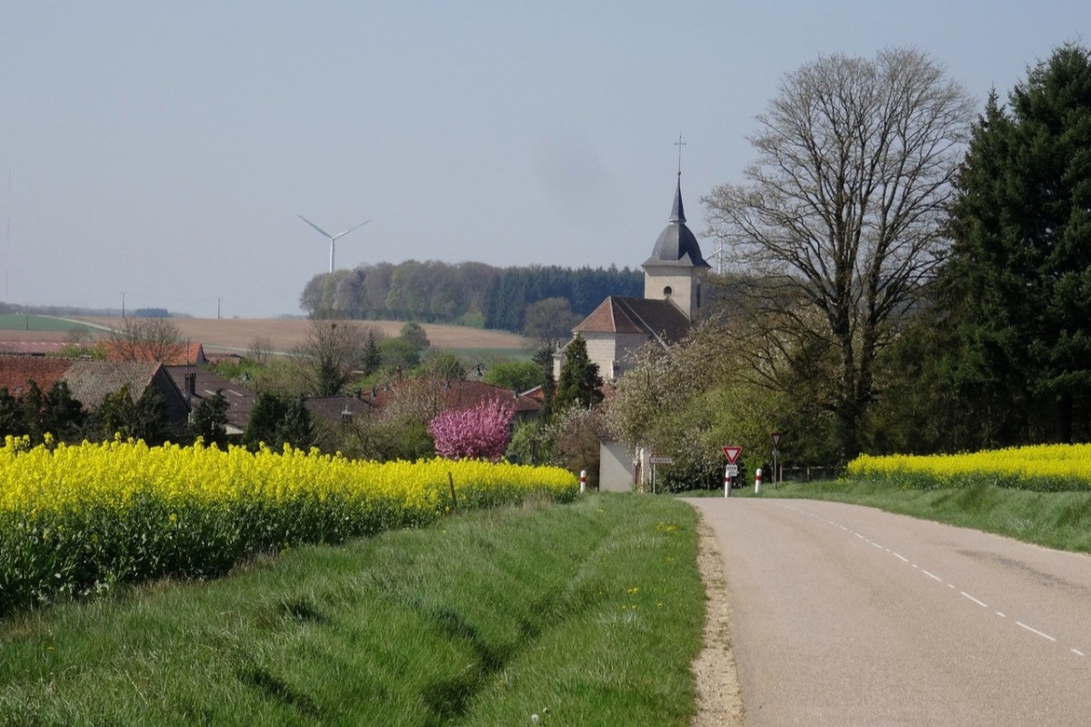 Trampot. Le gîte est près de l'église - Gîte Bévau