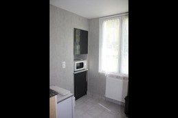 Location Neuvéglise cuisine