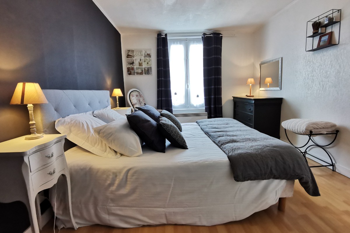 Chambre avec lit 160