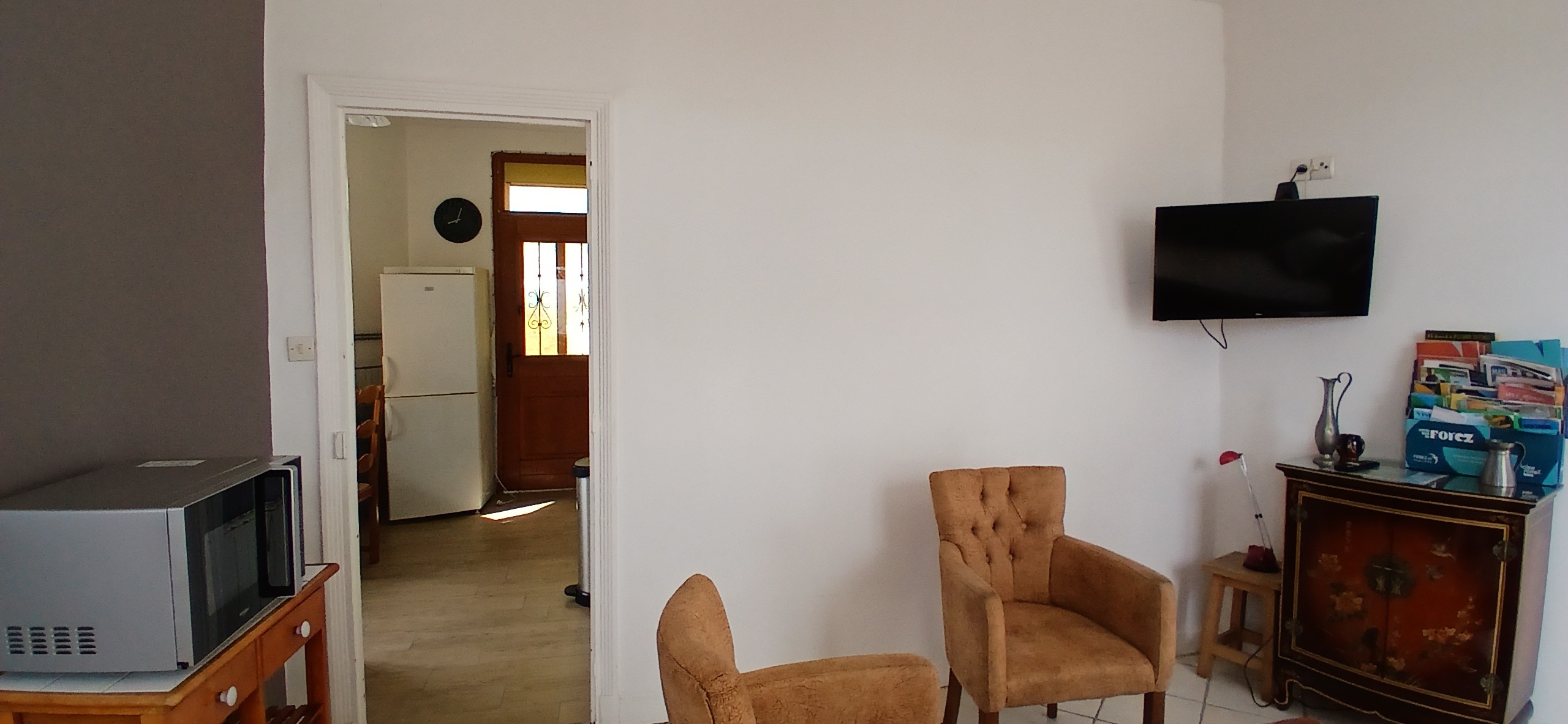 La Maison Triange, appartement 2 à 4 personnes, Montrond les Bains - Salon lumineux