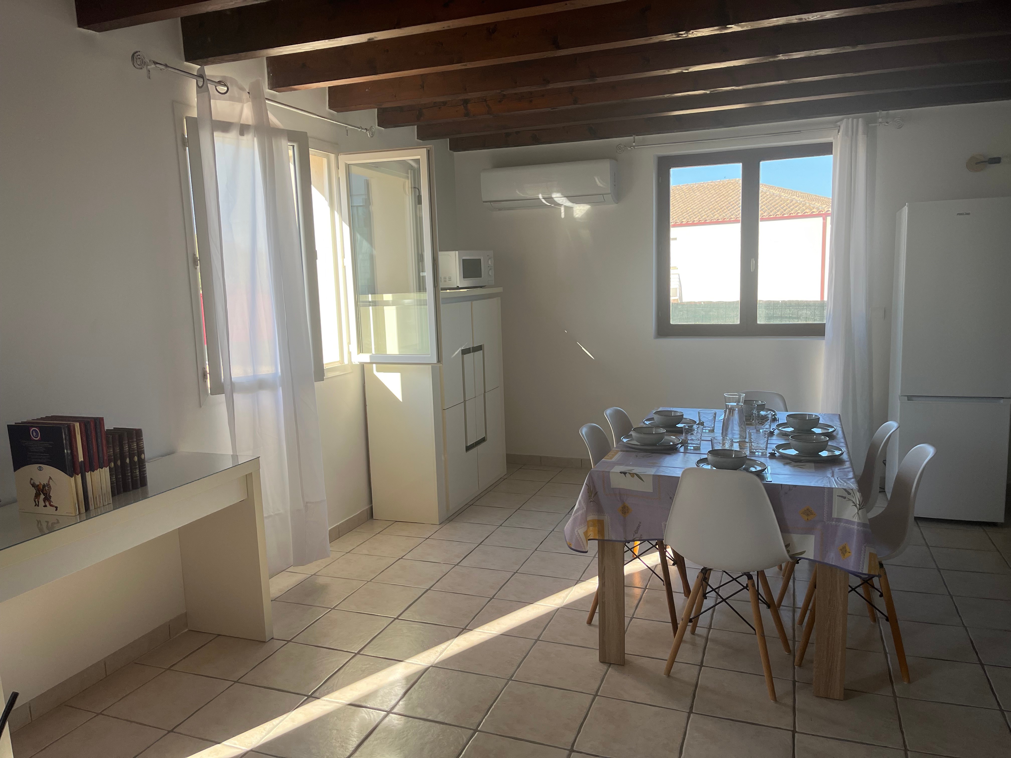 Cuisine et salle à manger - Villa le Crès