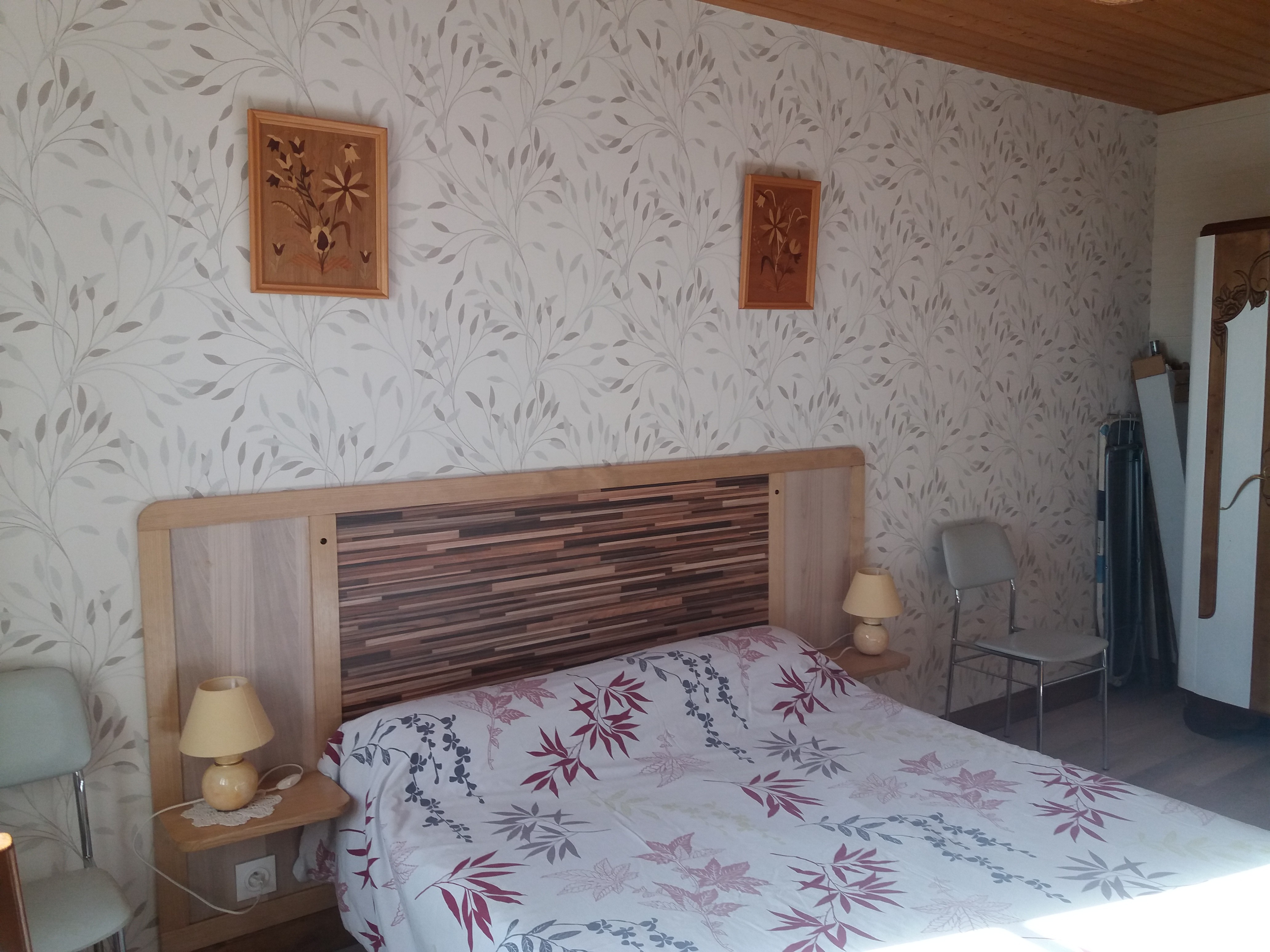 chambre Est ( lit 140 2 places)