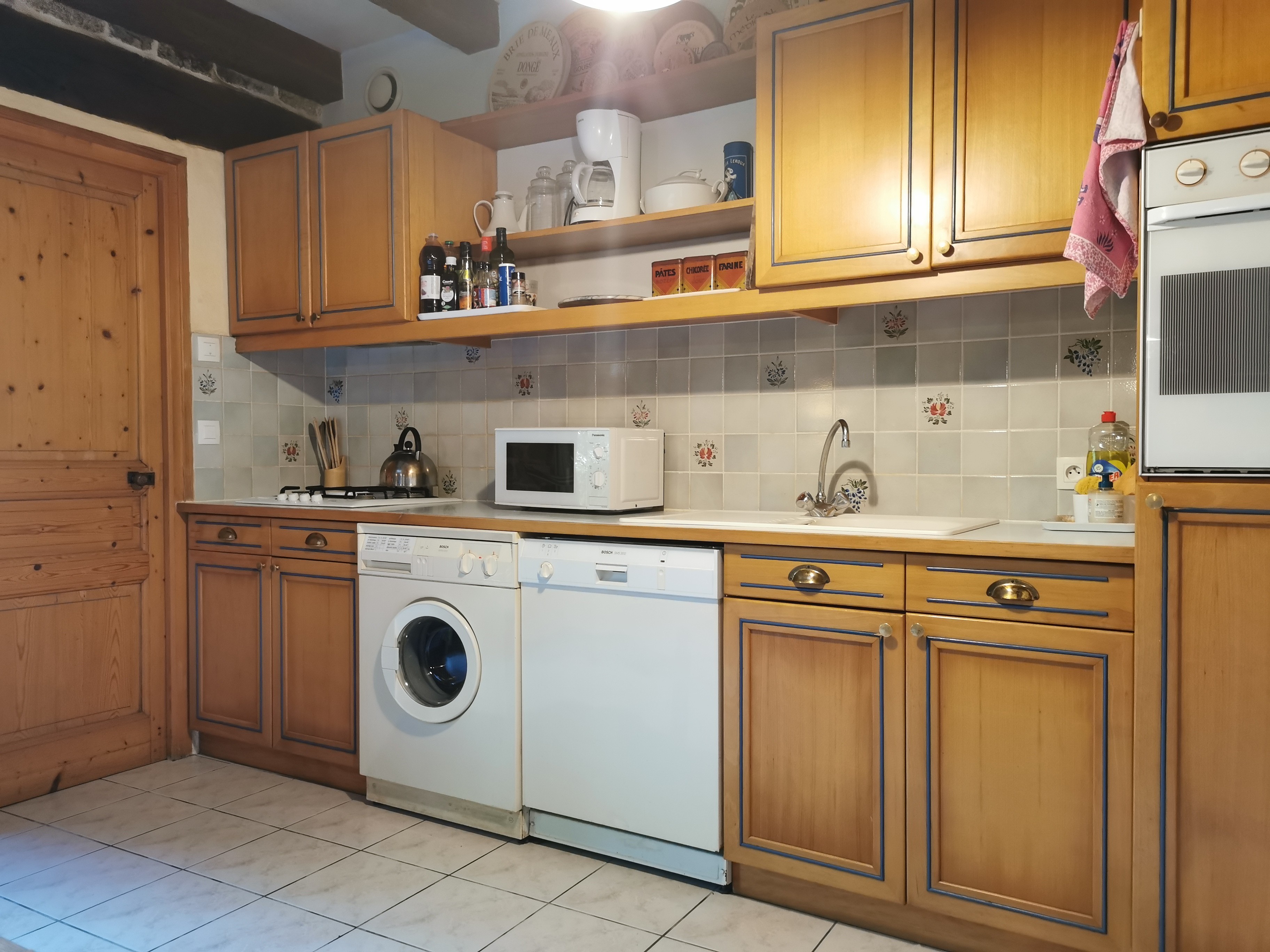 fitted kitchen