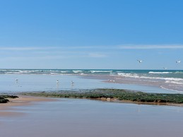 100 M FROM THE BEACH