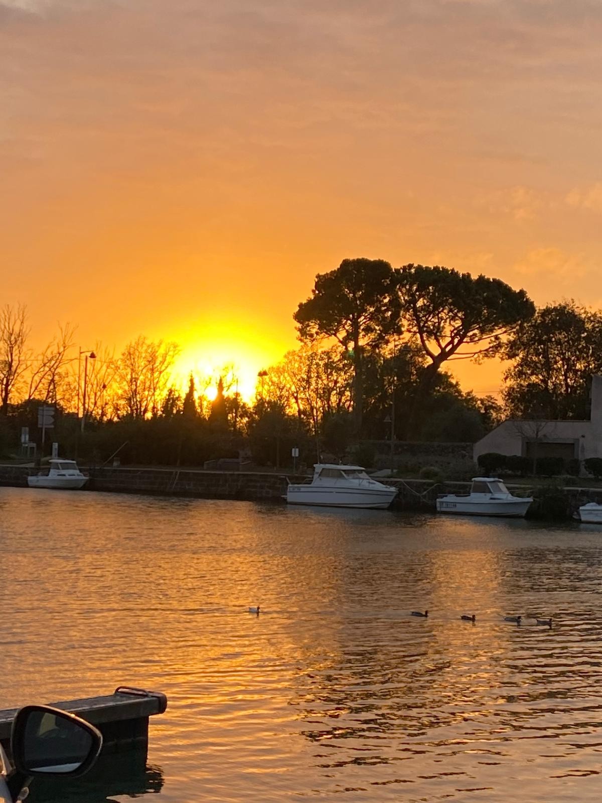 Location de vacances à Pailhès – Climatisation, WiFi et détente