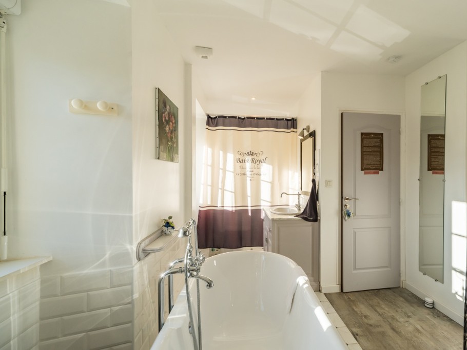 Blanche Romantisme d'Antan - Suite pour 2 personnes - Tonquédec - Côtes d'Armor - Bretagne - Clévacances