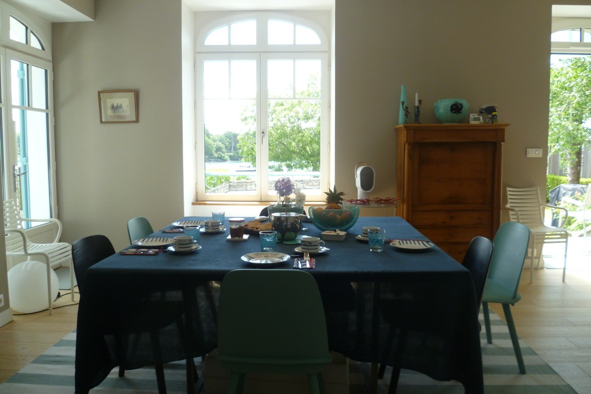 Table petit déjeuner